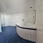 Hutberg Luxe Family Alpesi faház *