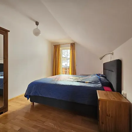 Hutberg Luxe Family *